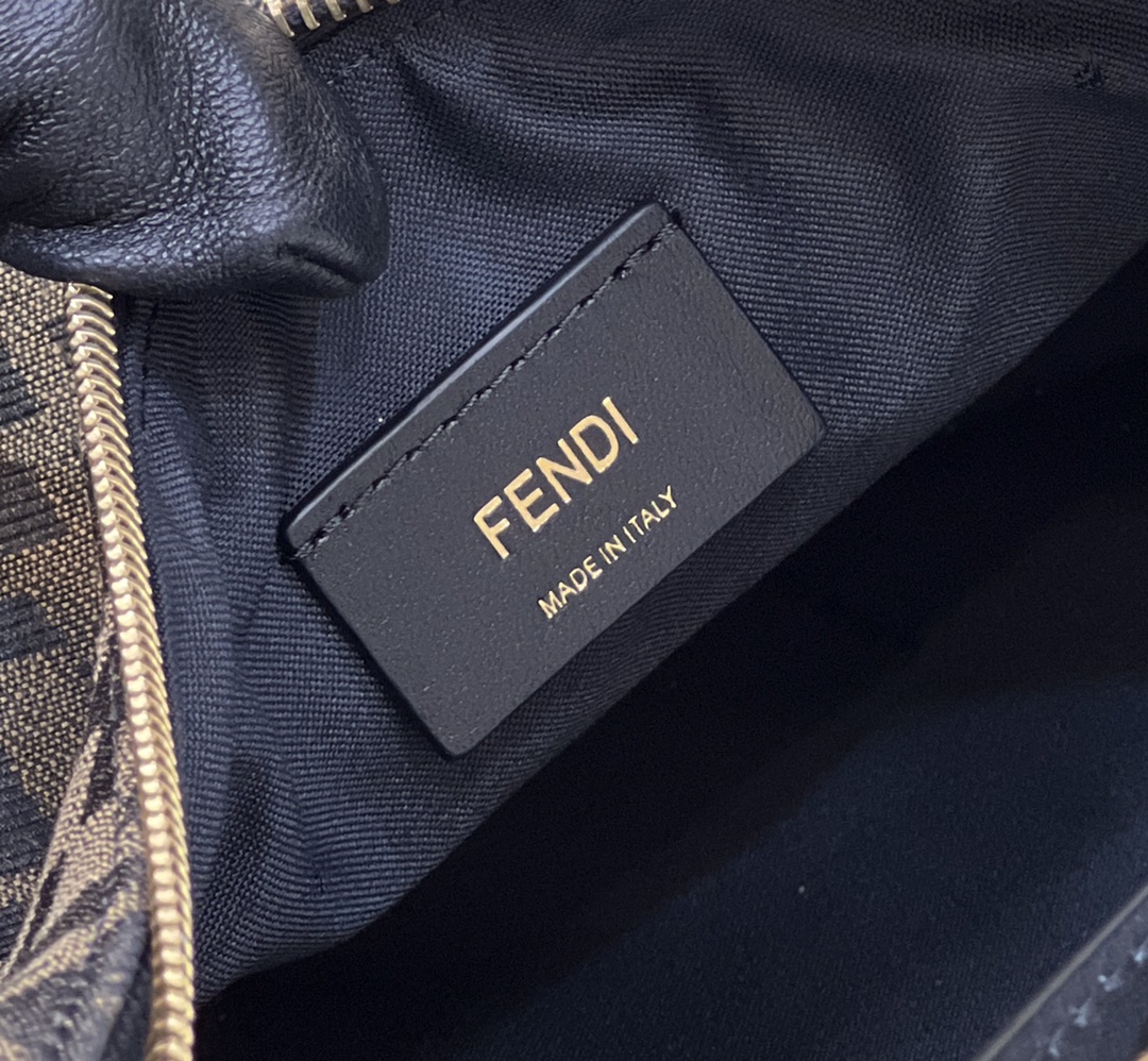 Fendigraphy large - Replicaclubs