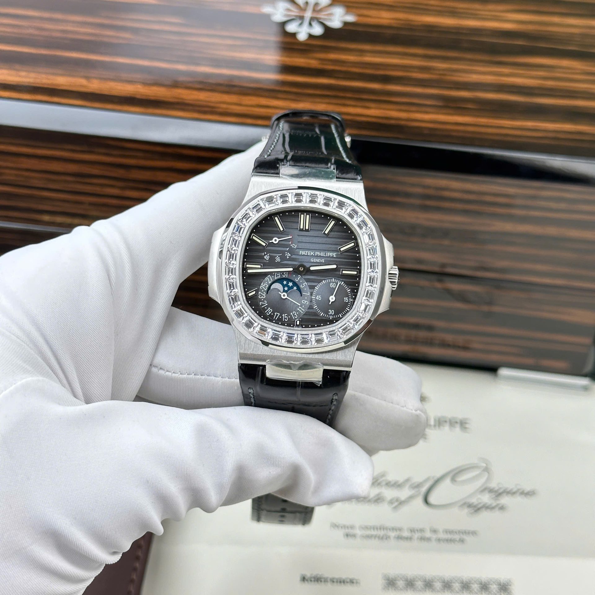 Patek Philippe Nautilus 5722 Replica Watch Blue Dial With Baguette PPF Factory 40mm - Elite Watch Atelier