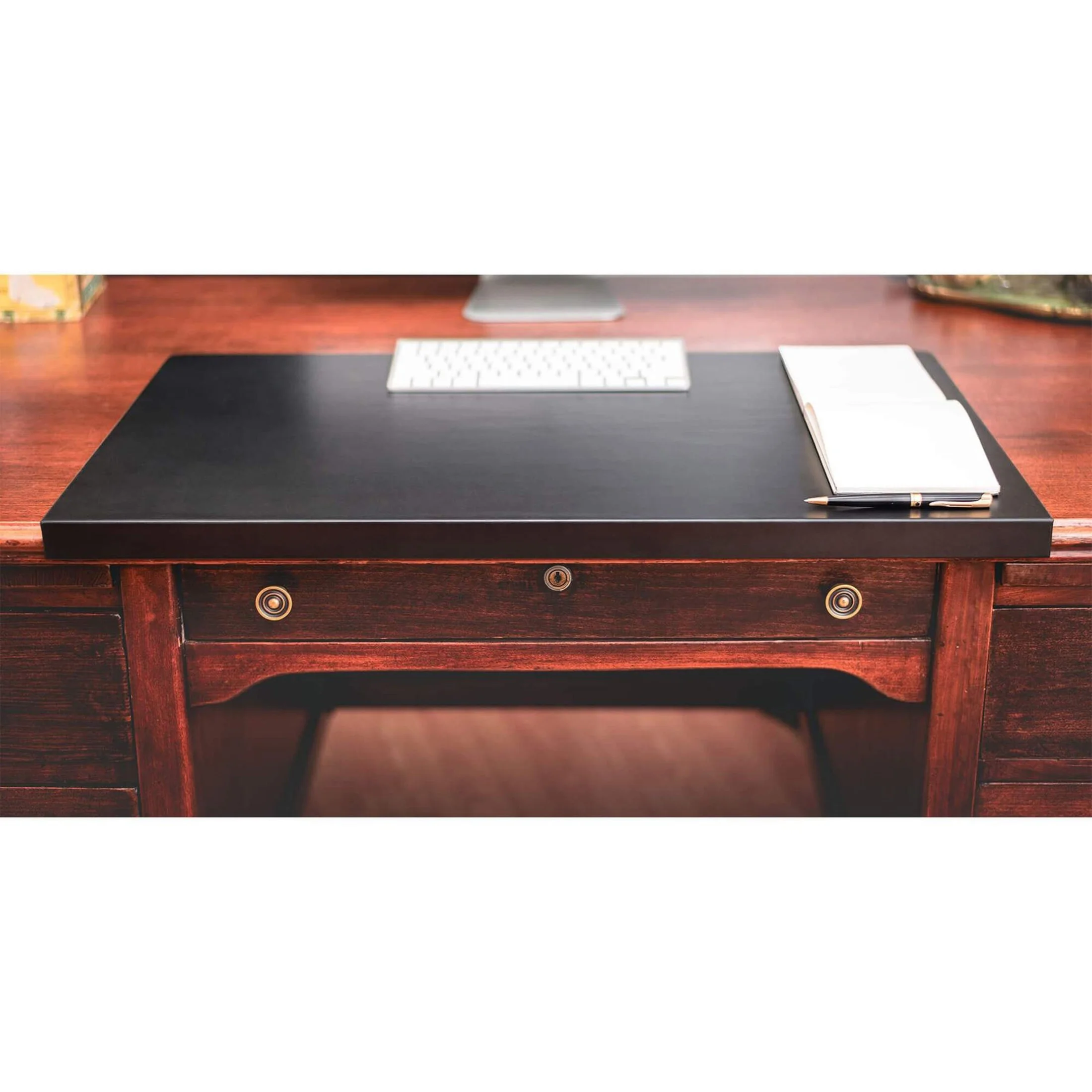 Dacasso Leather Fixation Lip Desk Mat