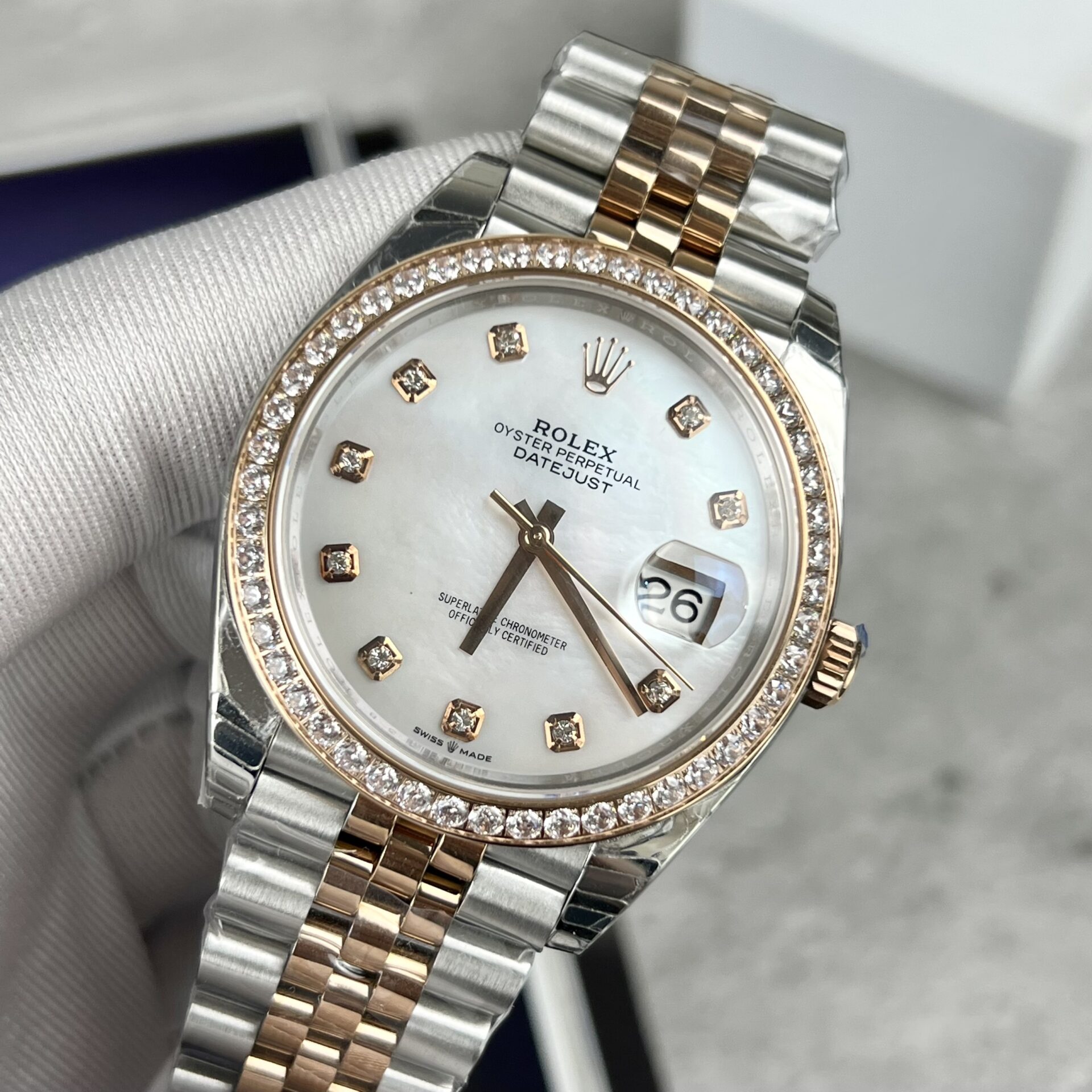Rolex Replica 1:1 Watch DateJust Mother of Pearl Demi Strap EW Factory 31mm - Elite Watch Atelier