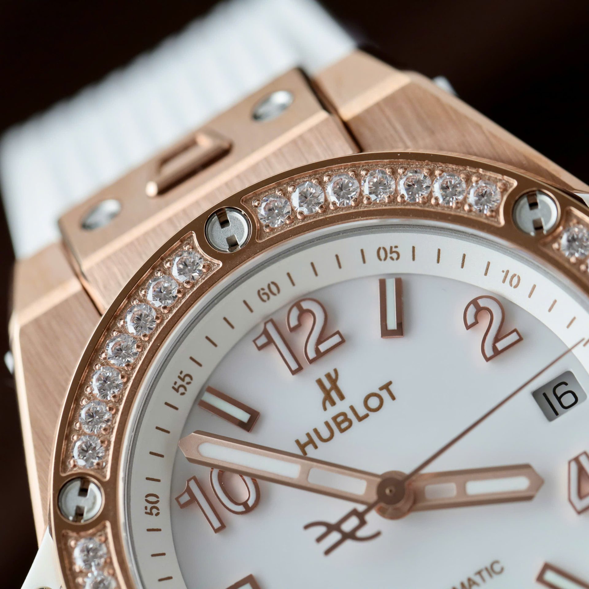 Hublot Big Bang One Click King Gold Replica Watches White Rubber Strap 39mm - Top club
