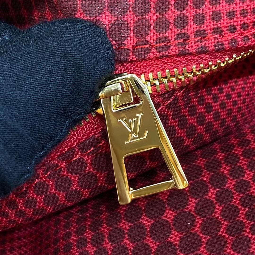 Louis Vuitton YK Onthego MM M463791:1High-quality replica