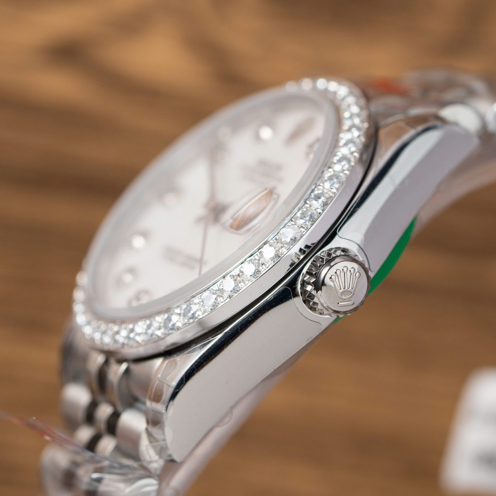 Rolex DateJust Replica Watch Mother Of Pearl Dial With Moissanite Bezel 31mm - Top club