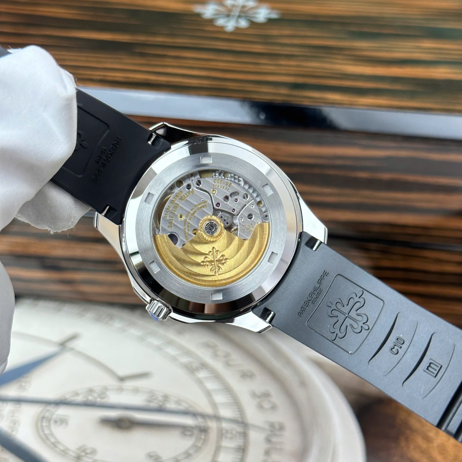 Patek Philippe Aquanaut 5167 Replica Watch Custom Like Auth VVIP 40mm - Top club