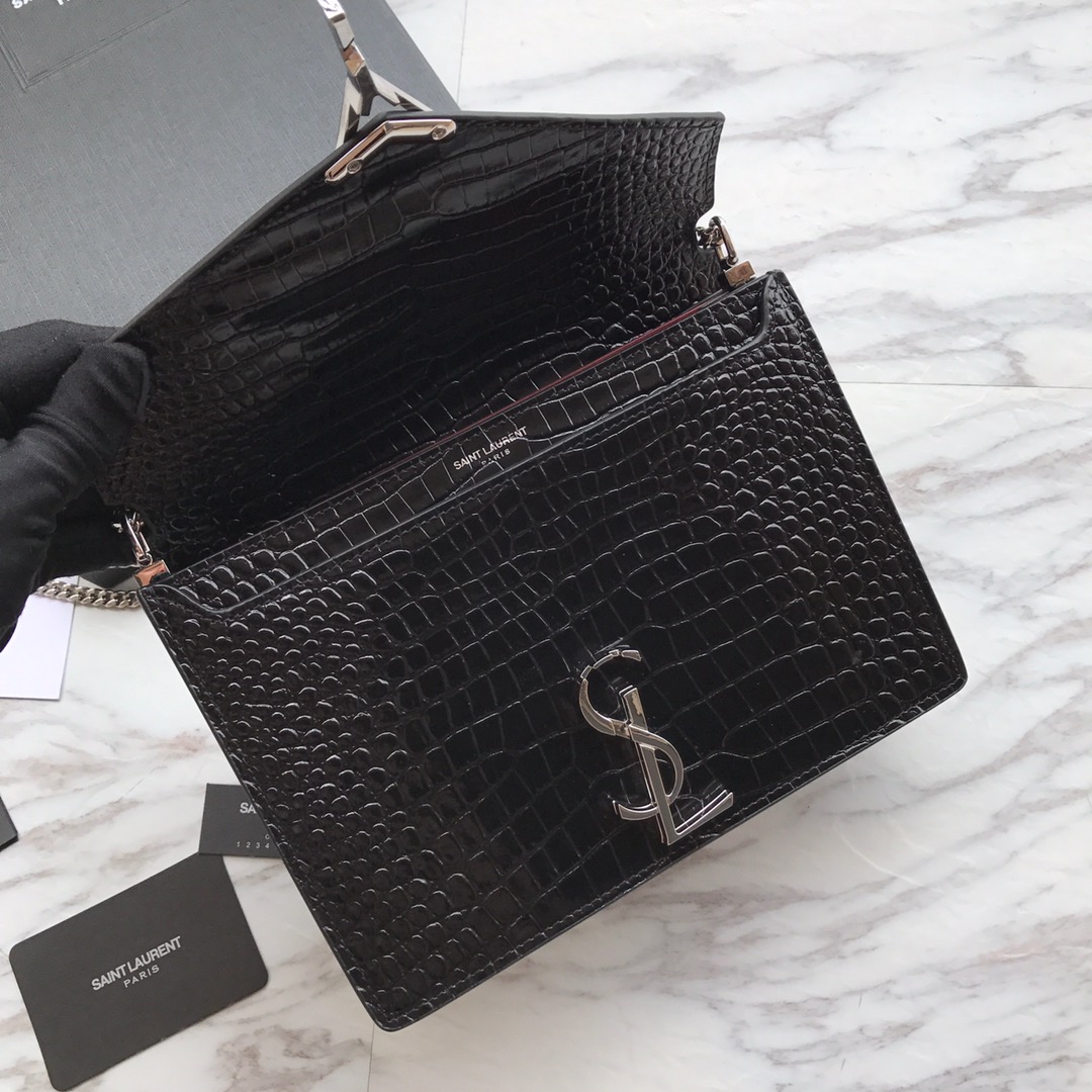 CASSANDRA MONOGRAM CLASP BAG IN CROCODILE EMBOSSED SHINY LEATHER1:1High-quality replica