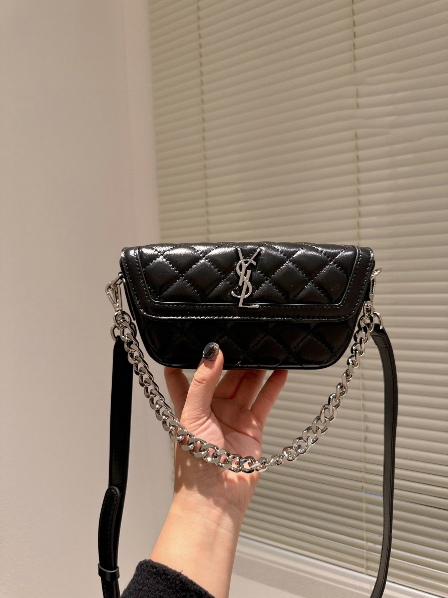 TO – New Luxury Bags SLY 3051:1High-quality replica