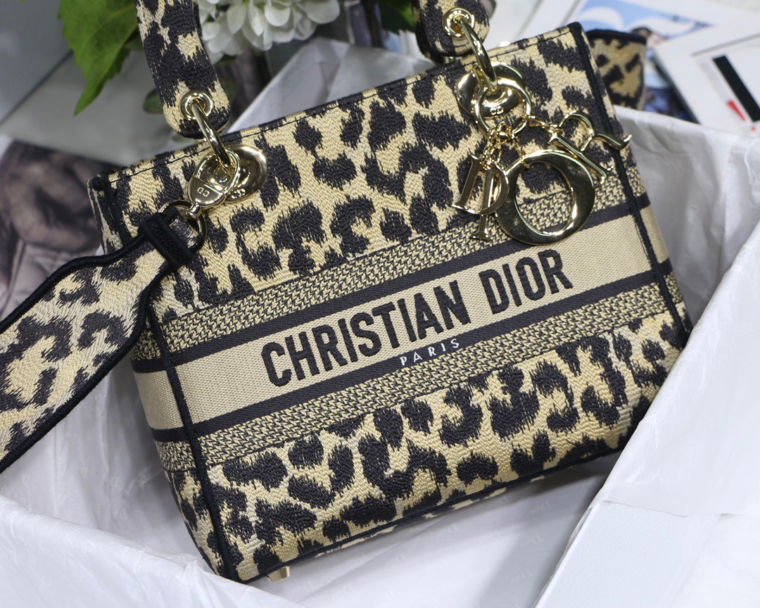 Christian Dior Medium Lady D-Lite Bag Black Gold, For Women, Women’s Handbags 24cm/9.5in CD M0565ORHM_M9181:1High-quality replica