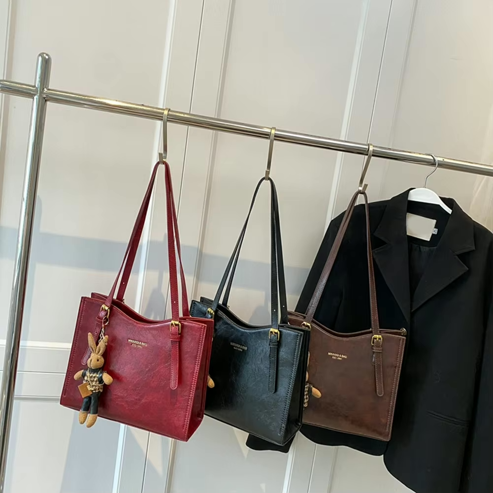 Ruime PU-lederen Draagtas met Konijnenhanger – Lichtgewicht en Functioneel Accessoire voor Elke Gelegenheid