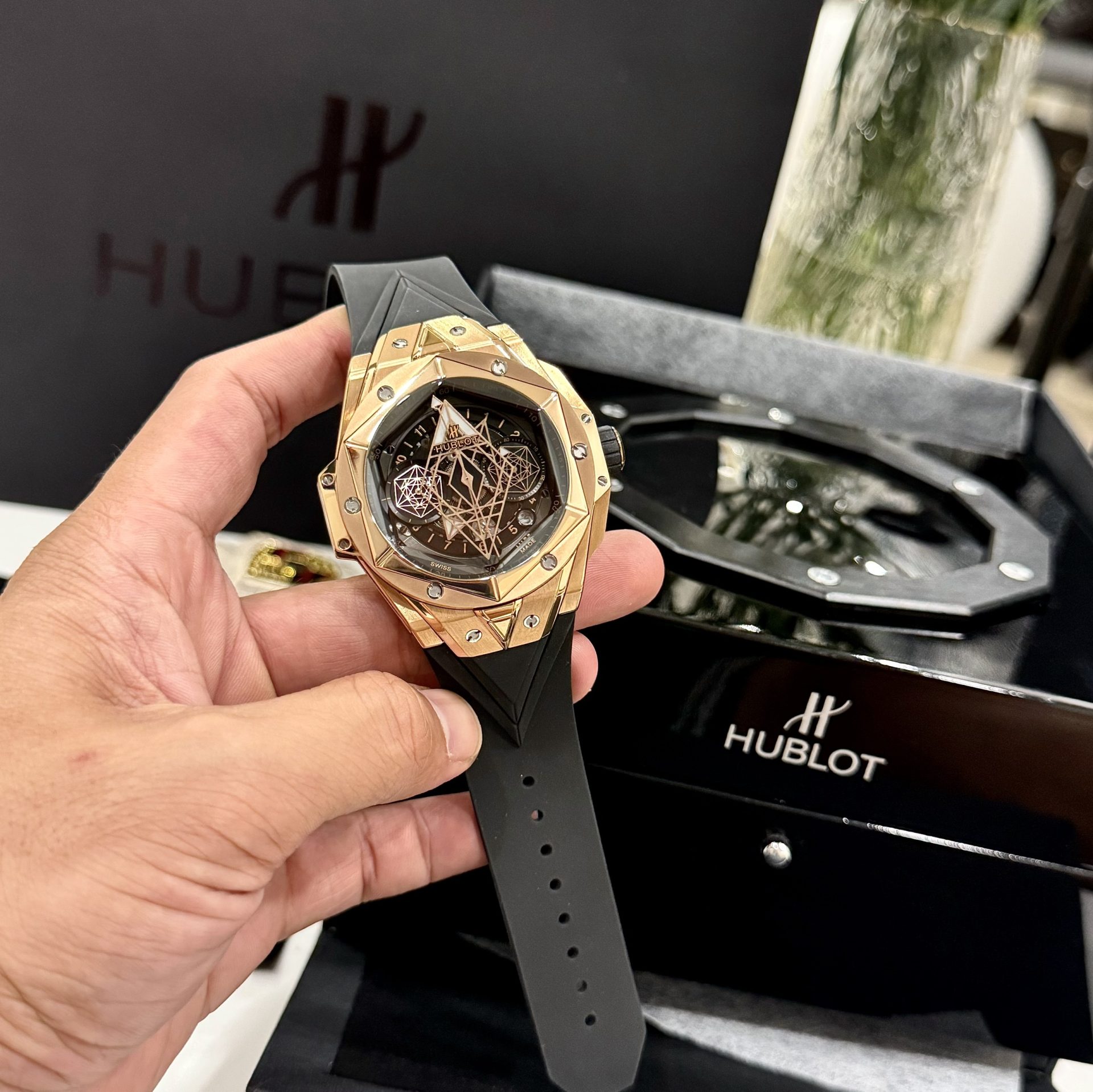 Hublot Replica Watches Big Bang Sang Bleu ll King Gold Black Dial BBF 45mm - Elite Watch Atelier