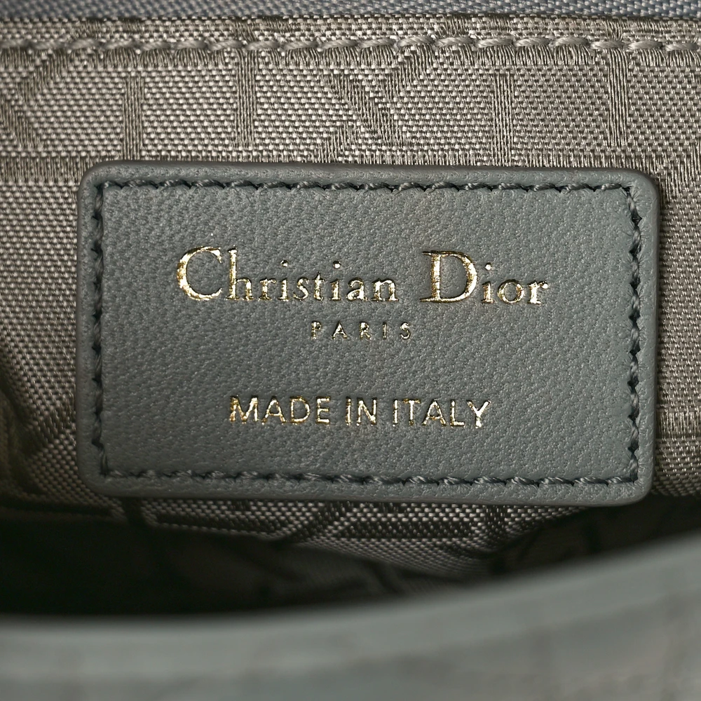 Replica Handbags That Redefine Luxury – Mini Lady Dior Superfake