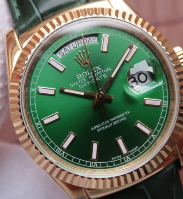 Replica Rolex Day-Date 118138 YG Green Dial Green Leather Strap A2836 - Top club