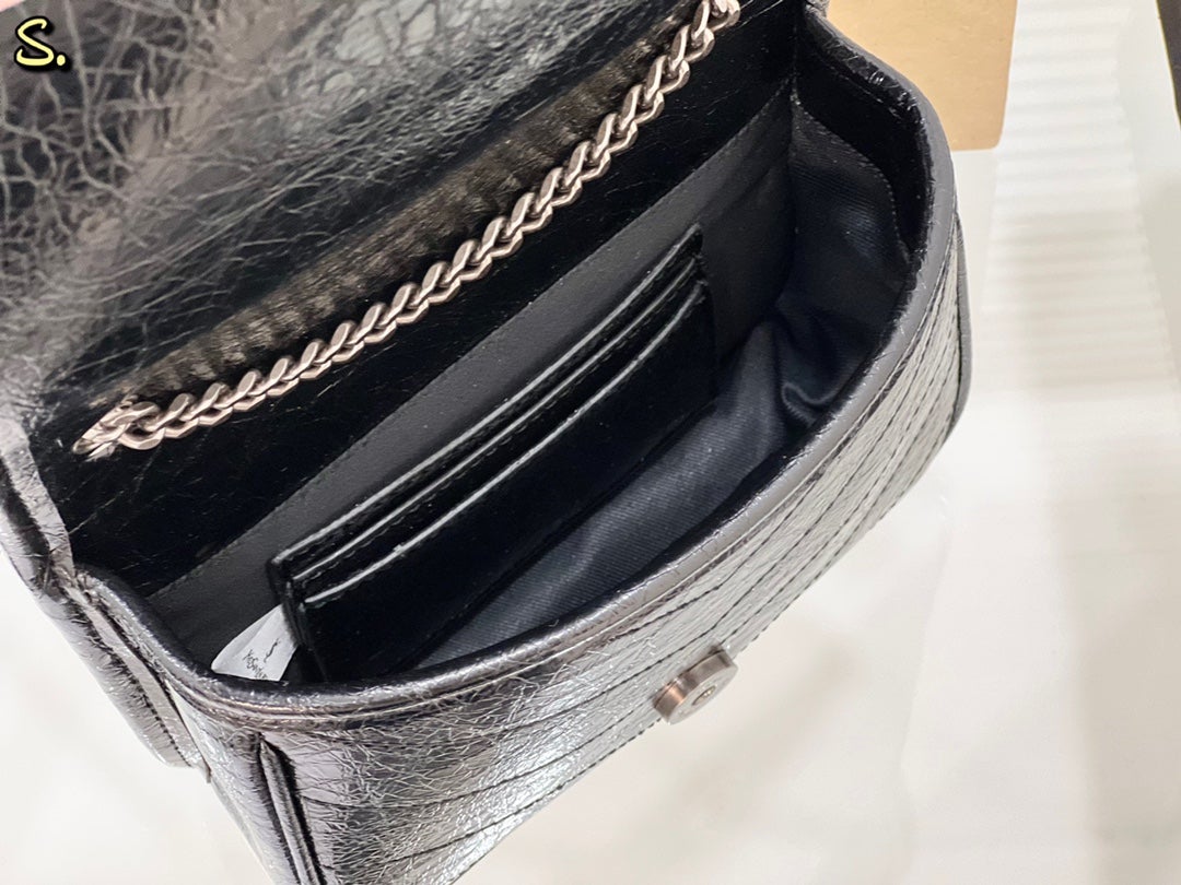 TO – Luxury Edition Bags SLY 2151:1High-quality replica