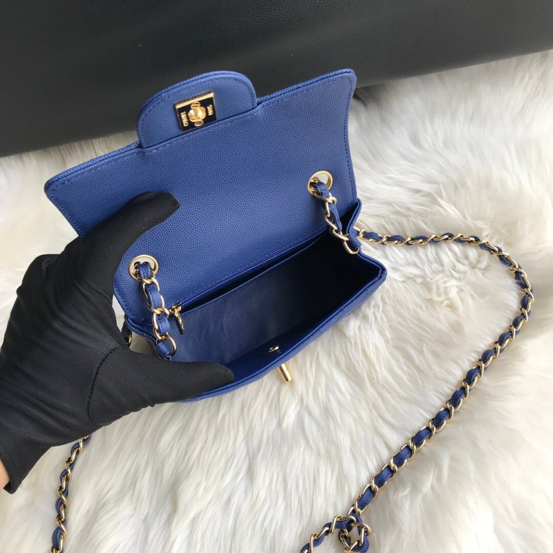 Replica Chanel Chevron Caviar Leathe 17Cm Classic Flap Bag 11151:1High-quality replica