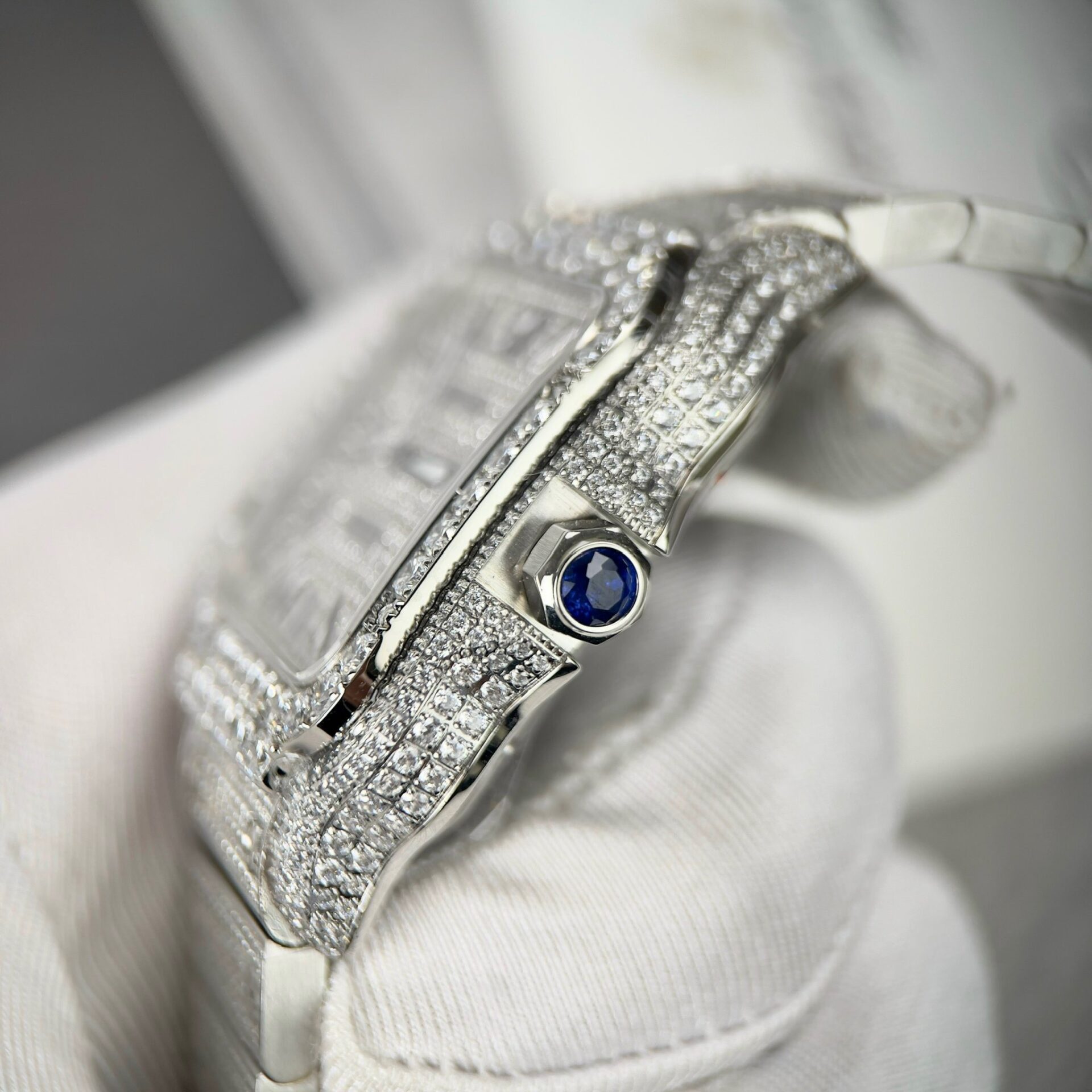 Cartier Santos High Quality Replica Watch With Stone Bezel 39.8mm - Top club
