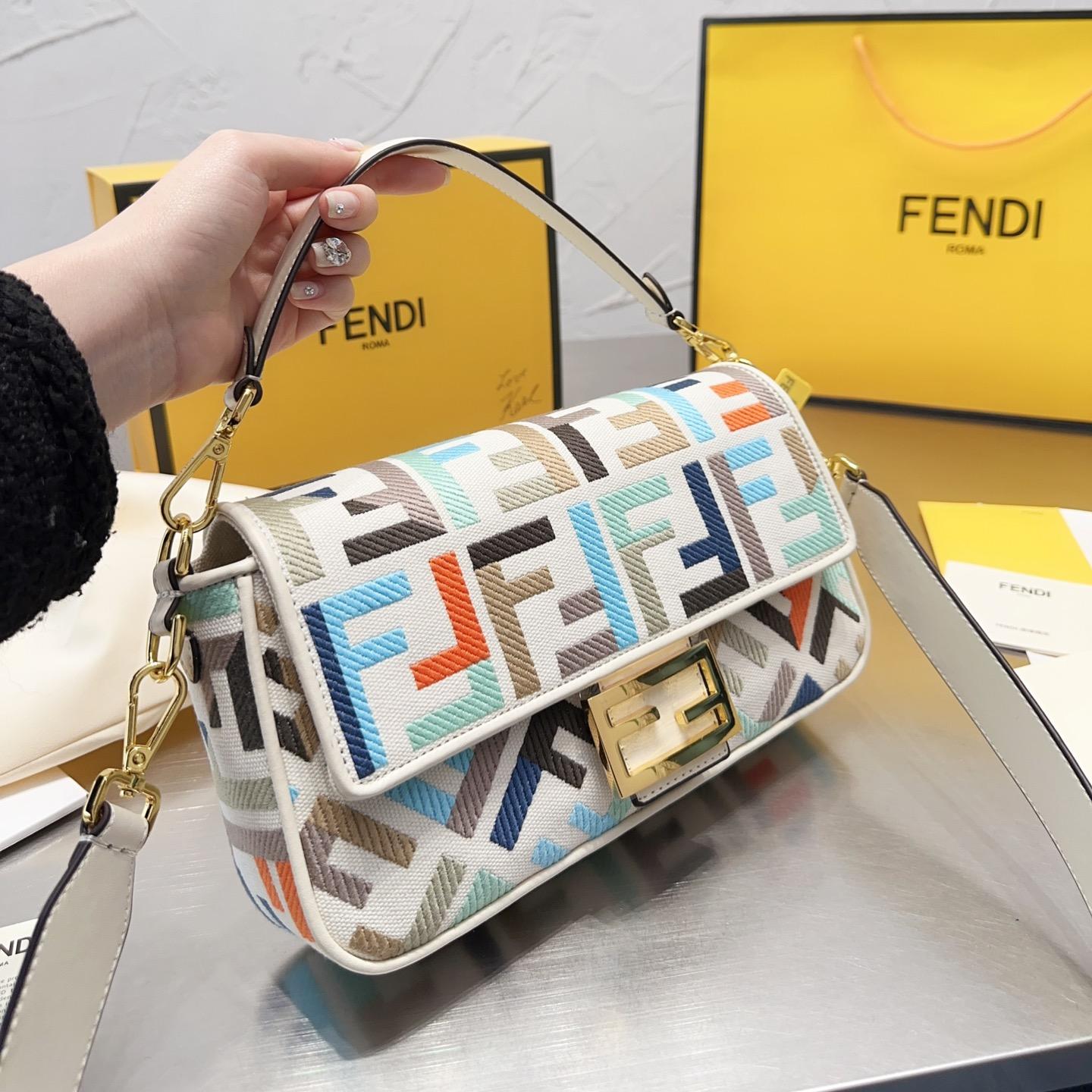FENDI Baguette Multicolor canvas bag with FF embroidery (Replica) - Replicaclubs