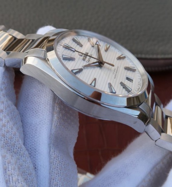 Replica Omega XF Seamaster CO-AXIAL Master Chronometer White Textured Dial SS Bracelet A8900 - Top club