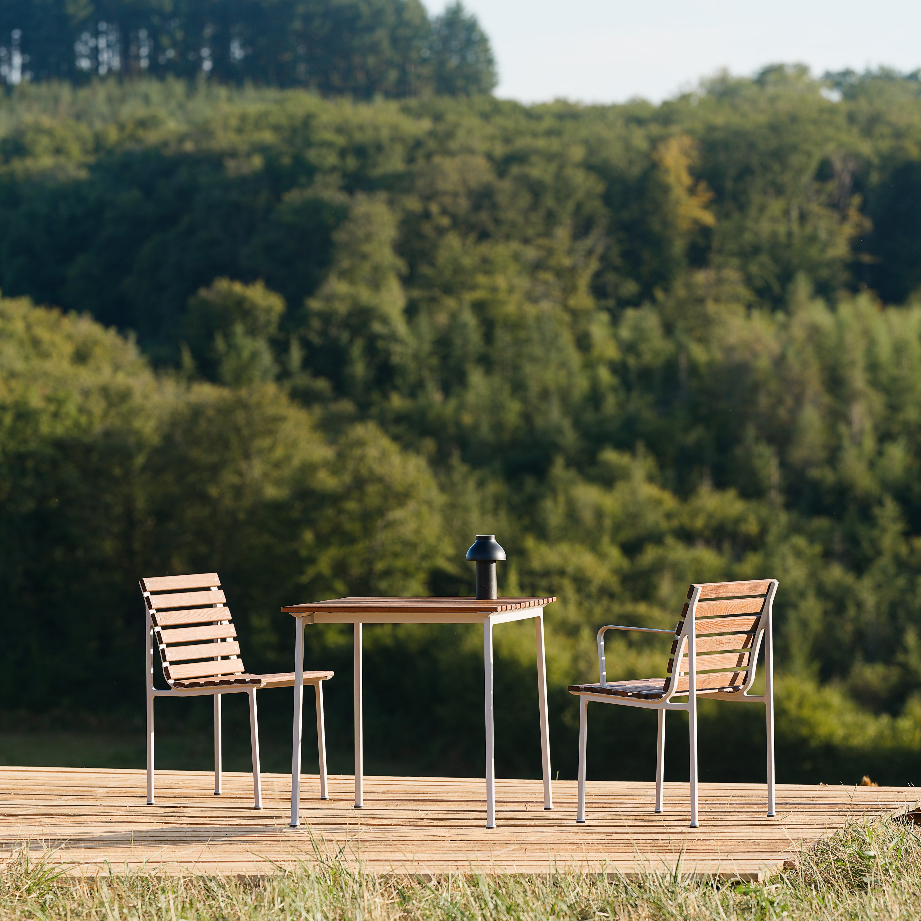 HAY Traverse Tuintafel 83 x 75 cm - Essenhout