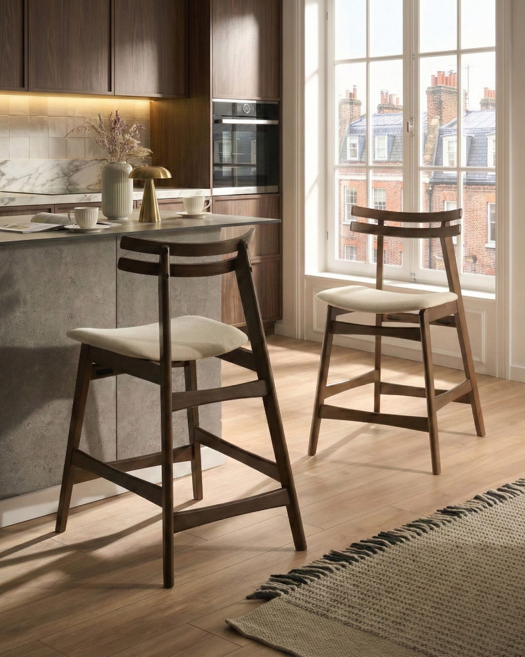 Set of 2 Bar Chairs CYNTHIANA Wood Brown/ Off-White