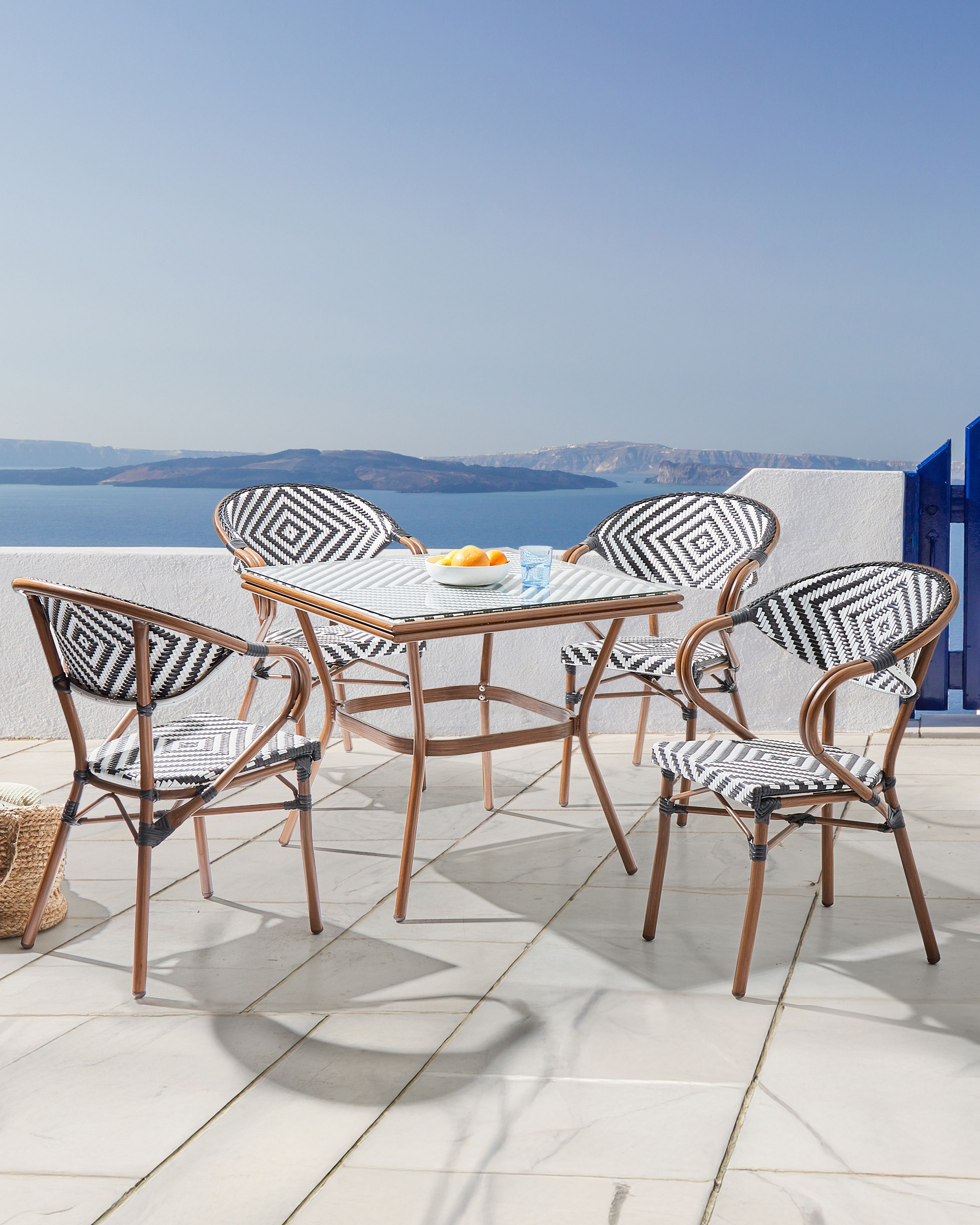 Set of 4 Garden Chairs CASPRI PE Rattan Black/ White