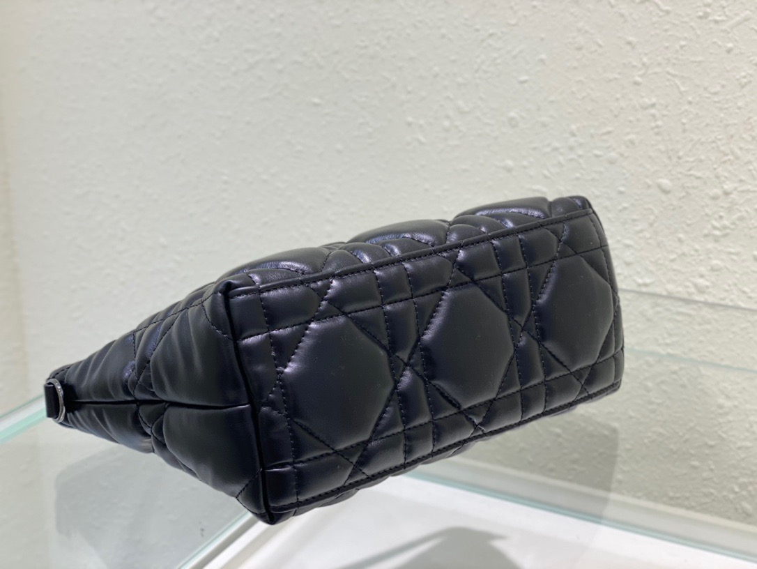 Christian Dior Medium DiorTravel Nomad Pouch Black, For Women, Women’s Handbags 8.5in/22cm CD S5554BMIG_M900