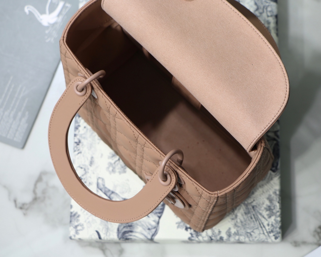 Medium Lady Bag  Black/White/Beige/Grey For Women 9.5in/24cm M0565ONGE_M9001:1High-quality replica