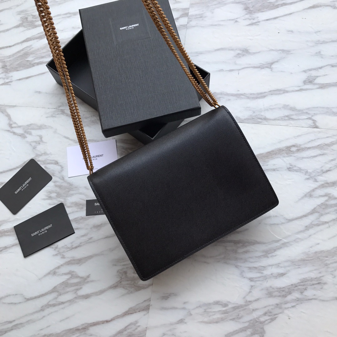 CASSANDRA MONOGRAM CLASP BAG IN OSTRICH1:1High-quality replica