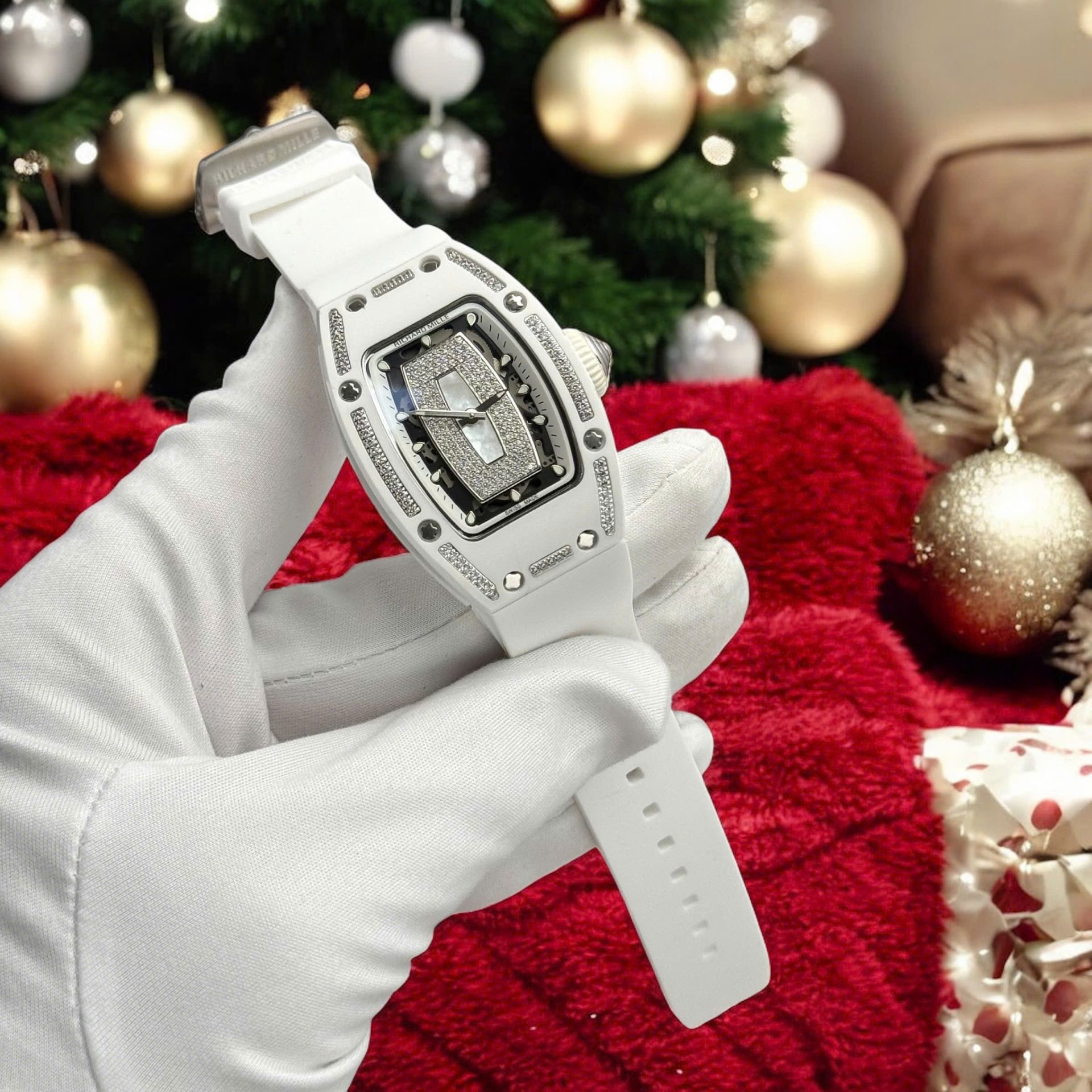 Richard Mille Imitation Luxury Watches RM07 White Ceramic Automatic Movement Diamonds 36mm - Top club