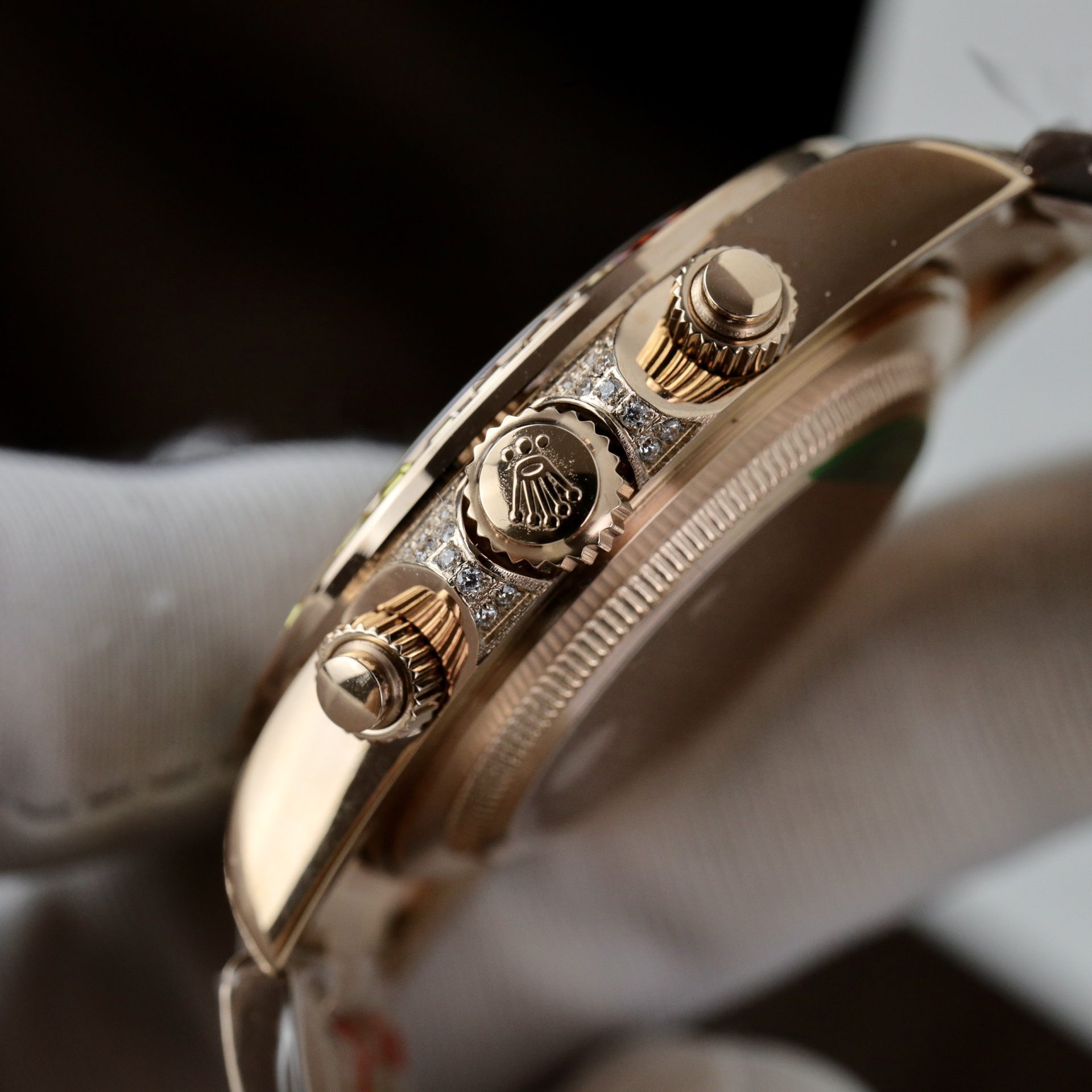 Rolex Replica 1:1 Watch Daytona Rainbow Full CZ Stone High Quality 40mm - Elite Watch Atelier